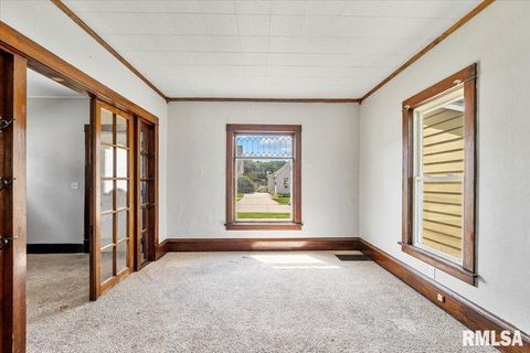 Tiny photo for 2621 5 1/2 Avenue, Rock Island, IL 61201 (MLS # 12573462)