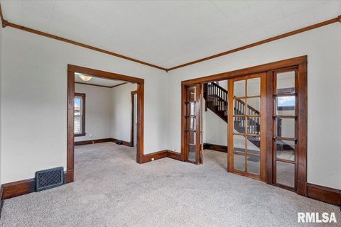 Tiny photo for 2621 5 1/2 Avenue, Rock Island, IL 61201 (MLS # 12573462)