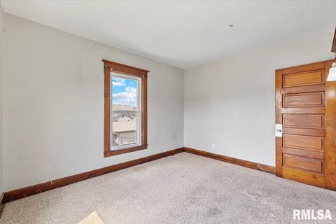 Tiny photo for 2621 5 1/2 Avenue, Rock Island, IL 61201 (MLS # 12573462)