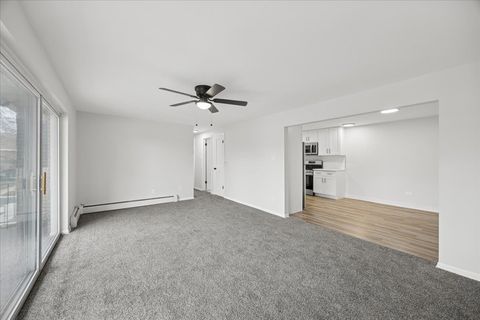 Tiny photo for 935 S 8th Avenue #5, La Grange, IL 60525 (MLS # 12523778)