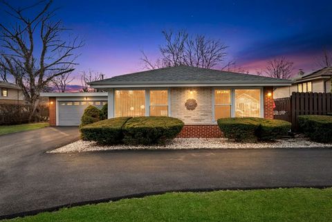 Tiny photo for 6839 W 127th Street, Palos Heights, IL 60463 (MLS # 12547567)