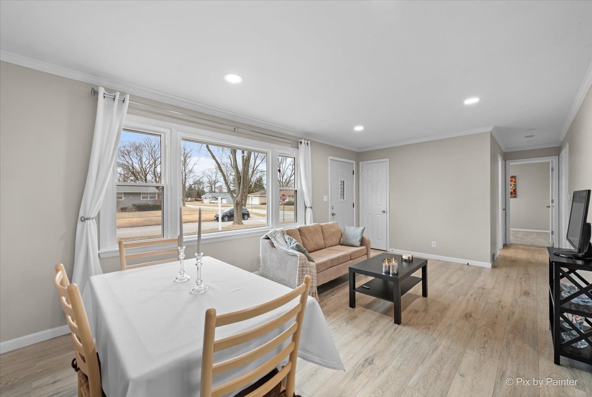 392 W Margaret Terrace