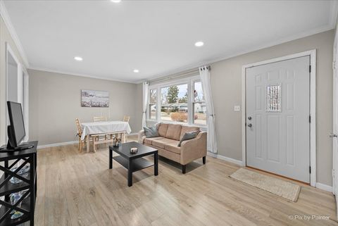 Tiny photo for 392 W Margaret Terrace, Cary, IL 60013 (MLS # 12577236)