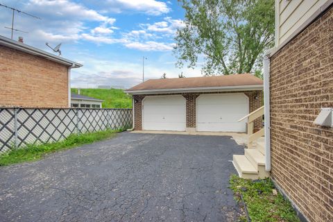 A home in Oak Lawn