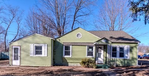 3121 S Woods Avenue McHenry IL 60050