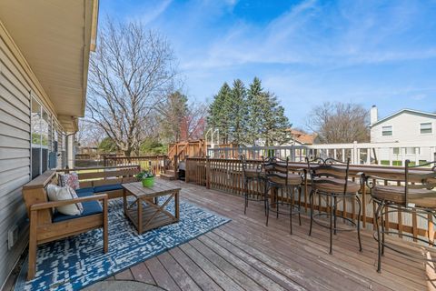 Tiny photo for 1940 Tanglewood Drive, Algonquin, IL 60102 (MLS # 12613868)