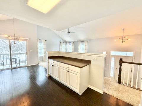 Tiny photo for 898 Emerald Drive, Pingree Grove, IL 60140 (MLS # 12530847)