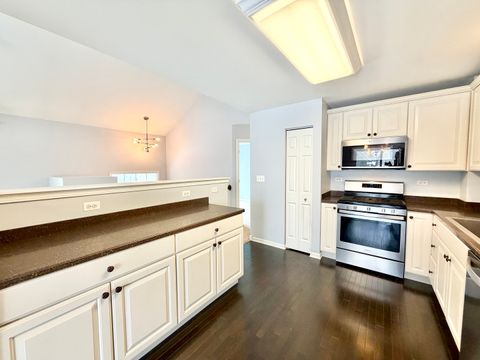 Tiny photo for 898 Emerald Drive, Pingree Grove, IL 60140 (MLS # 12530847)