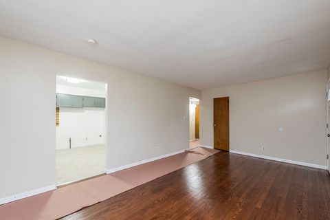 Tiny photo for 922 Landon Avenue, Winthrop Harbor, IL 60096 (MLS # 12524028)