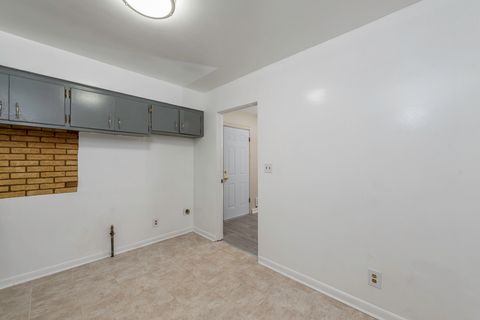 Tiny photo for 922 Landon Avenue, Winthrop Harbor, IL 60096 (MLS # 12524028)