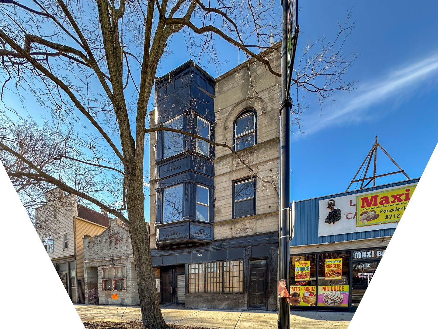 8714 S COMMERCIAL Avenue