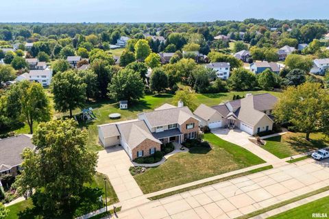 Tiny photo for 2919 E 44TH Court, Davenport, IA 52807 (MLS # QC4267530)