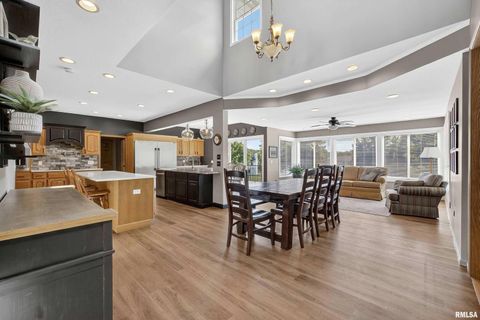 Tiny photo for 2919 E 44TH Court, Davenport, IA 52807 (MLS # QC4267530)