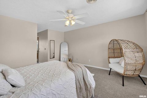 Tiny photo for 2919 E 44TH Court, Davenport, IA 52807 (MLS # QC4267530)