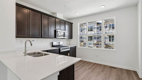 Tiny photo for 535 yosemite Way, Mundelein, IL 60060 (MLS # 12607069)