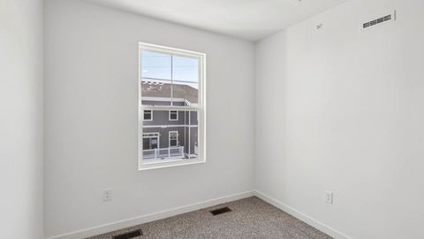 Tiny photo for 535 yosemite Way, Mundelein, IL 60060 (MLS # 12607069)