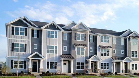 Photo of 535 yosemite Way, Mundelein, IL 60060 (MLS # 12607069)