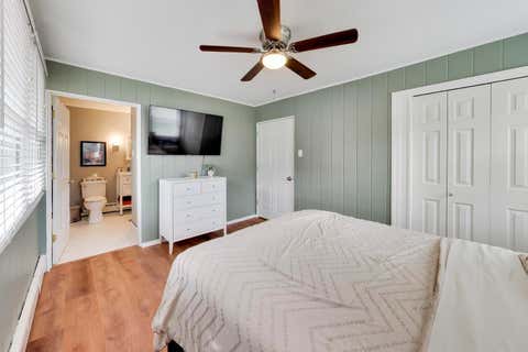 Tiny photo for 9717 S Avers Avenue, Evergreen Park, IL 60805 (MLS # 12717930)