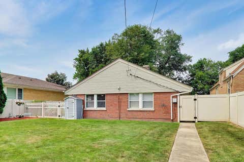 Tiny photo for 9717 S Avers Avenue, Evergreen Park, IL 60805 (MLS # 12717930)