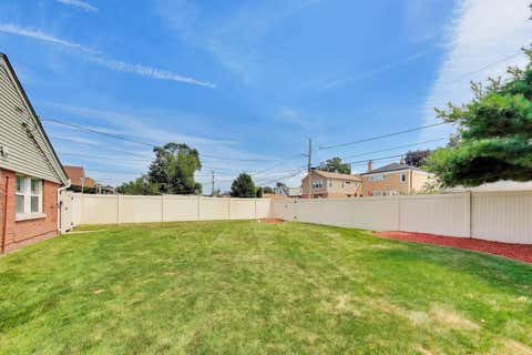 Tiny photo for 9717 S Avers Avenue, Evergreen Park, IL 60805 (MLS # 12717930)