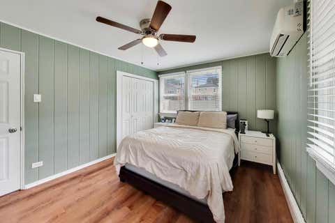Tiny photo for 9717 S Avers Avenue, Evergreen Park, IL 60805 (MLS # 12717930)