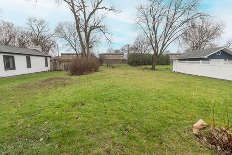 Tiny photo for 9901 W 57th Street, Countryside, IL 60525 (MLS # 12590092)