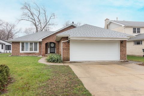 Tiny photo for 9901 W 57th Street, Countryside, IL 60525 (MLS # 12590092)