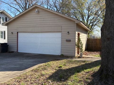Tiny photo for 820 S 20th Street, Herrin, IL 62948 (MLS # 12601341)