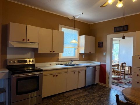 Tiny photo for 820 S 20th Street, Herrin, IL 62948 (MLS # 12601341)