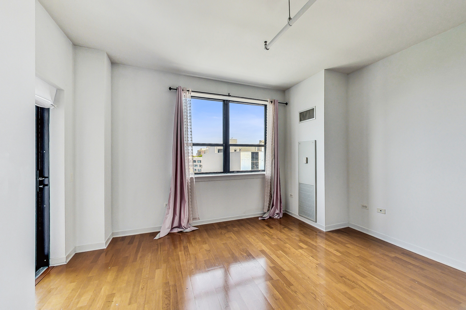 511 W Division Street 605