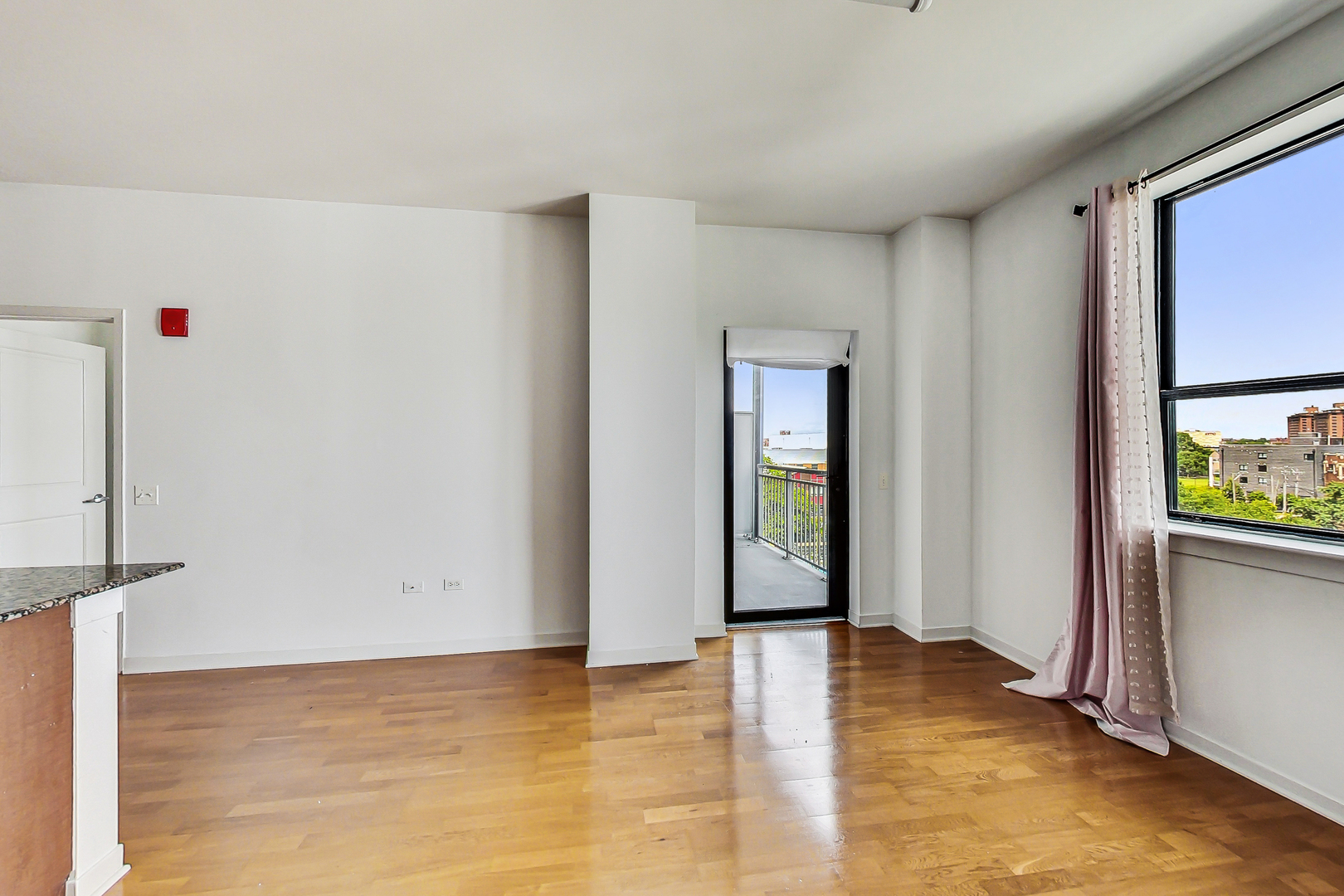 511 W Division Street 605