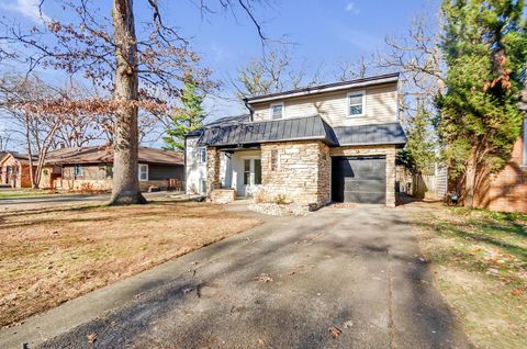 A home in Park Ridge