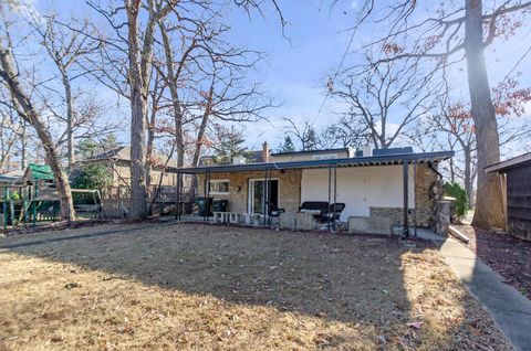 A home in Park Ridge