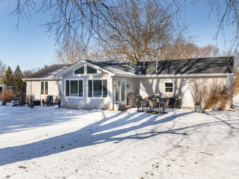 Tiny photo for 1310 Wintergreen Terrace, Batavia, IL 60510 (MLS # 12538635)