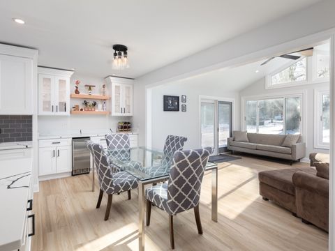 Tiny photo for 1310 Wintergreen Terrace, Batavia, IL 60510 (MLS # 12538635)