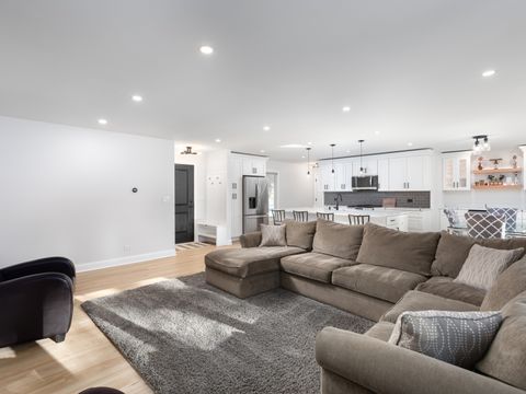 Tiny photo for 1310 Wintergreen Terrace, Batavia, IL 60510 (MLS # 12538635)