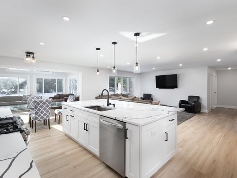 Tiny photo for 1310 Wintergreen Terrace, Batavia, IL 60510 (MLS # 12538635)