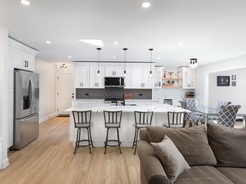 Tiny photo for 1310 Wintergreen Terrace, Batavia, IL 60510 (MLS # 12538635)