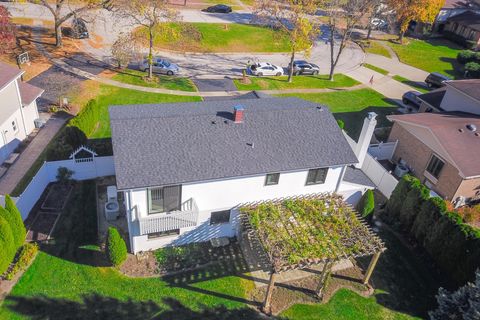 Tiny photo for 7832 Adams Street, Darien, IL 60561 (MLS # 12513711)