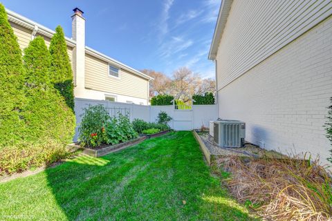 Tiny photo for 7832 Adams Street, Darien, IL 60561 (MLS # 12513711)