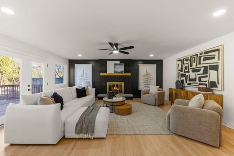 Tiny photo for 613 Zaininger Avenue, Naperville, IL 60563 (MLS # 12591694)