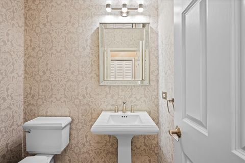 Tiny photo for 2531 Violet Street, Glenview, IL 60026 (MLS # 12534175)