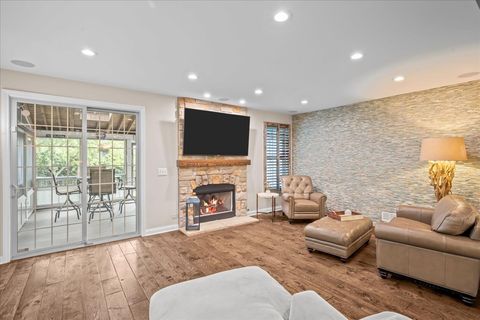 Tiny photo for 2531 Violet Street, Glenview, IL 60026 (MLS # 12534175)