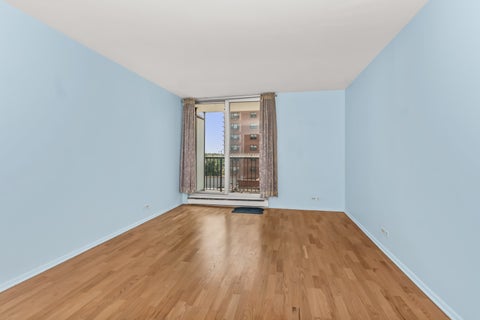 Tiny photo for 5855 N Sheridan Road #6G, Chicago, IL 60660 (MLS # 12728471)