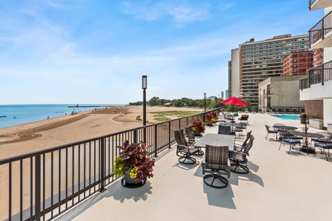 Tiny photo for 5855 N Sheridan Road #6G, Chicago, IL 60660 (MLS # 12728471)