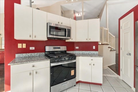 Tiny photo for 23 Willow Parkway, Buffalo Grove, IL 60089 (MLS # 12758322)