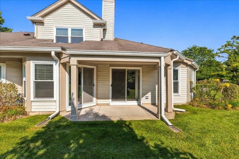 Tiny photo for 23 Willow Parkway, Buffalo Grove, IL 60089 (MLS # 12758322)
