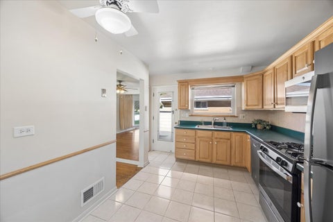Tiny photo for 2341 Mayfair Avenue, Westchester, IL 60154 (MLS # 12791980)