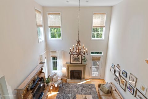 Tiny photo for 287 Jennifer Court, Gurnee, IL 60031 (MLS # 12462945)