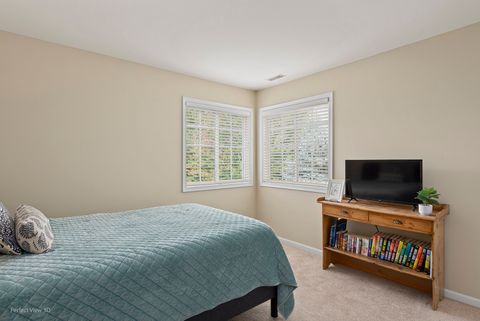 Tiny photo for 287 Jennifer Court, Gurnee, IL 60031 (MLS # 12462945)